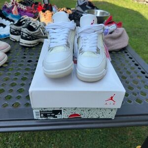 Jordan White and Red Sneakers (LIKE NEW) Worn only a few times…